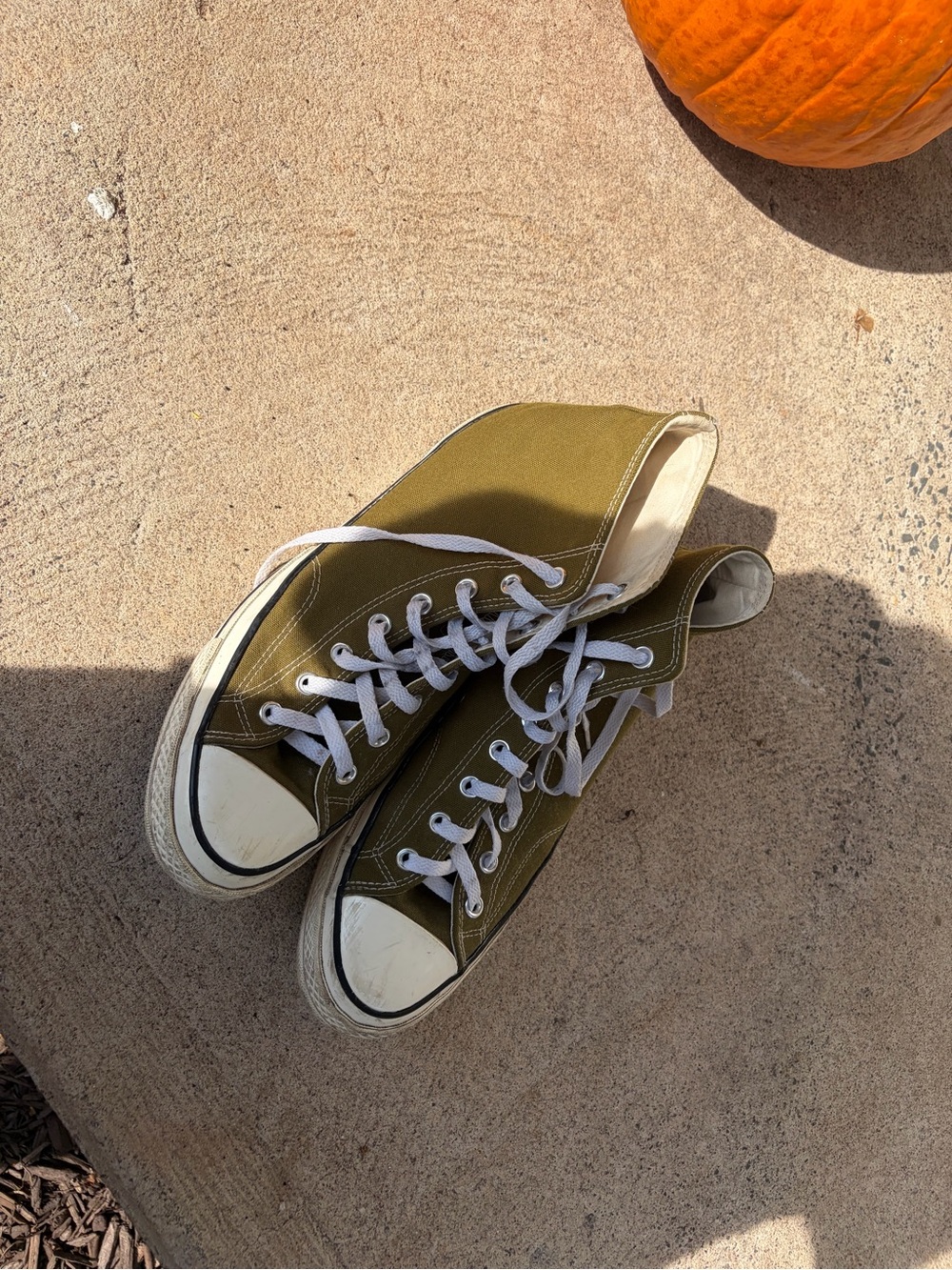 Converse Chuck Taylor’s men’s size 11 nice overall condition